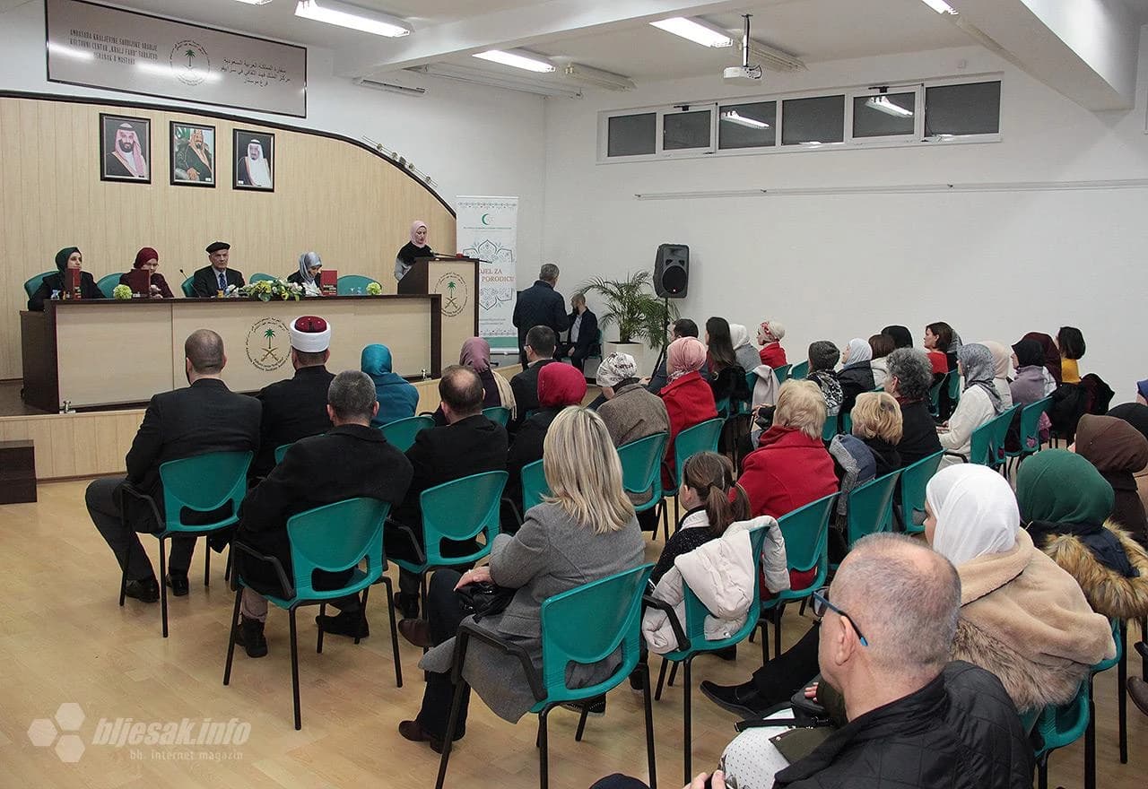 Detalj s promocije zbornika radova