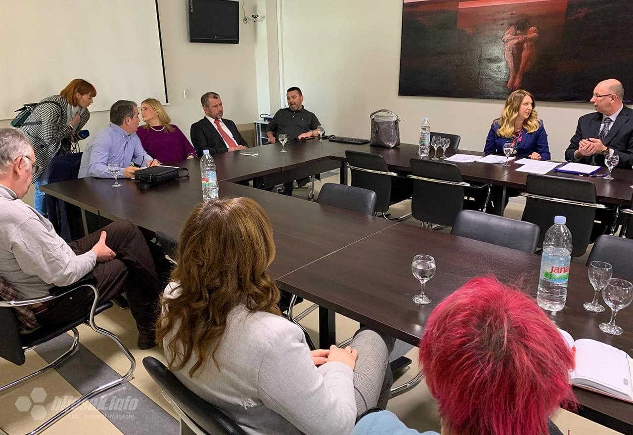 Okrugli stol o poboljšanju zdravstvene zaštite za bolesnike na dijalizi