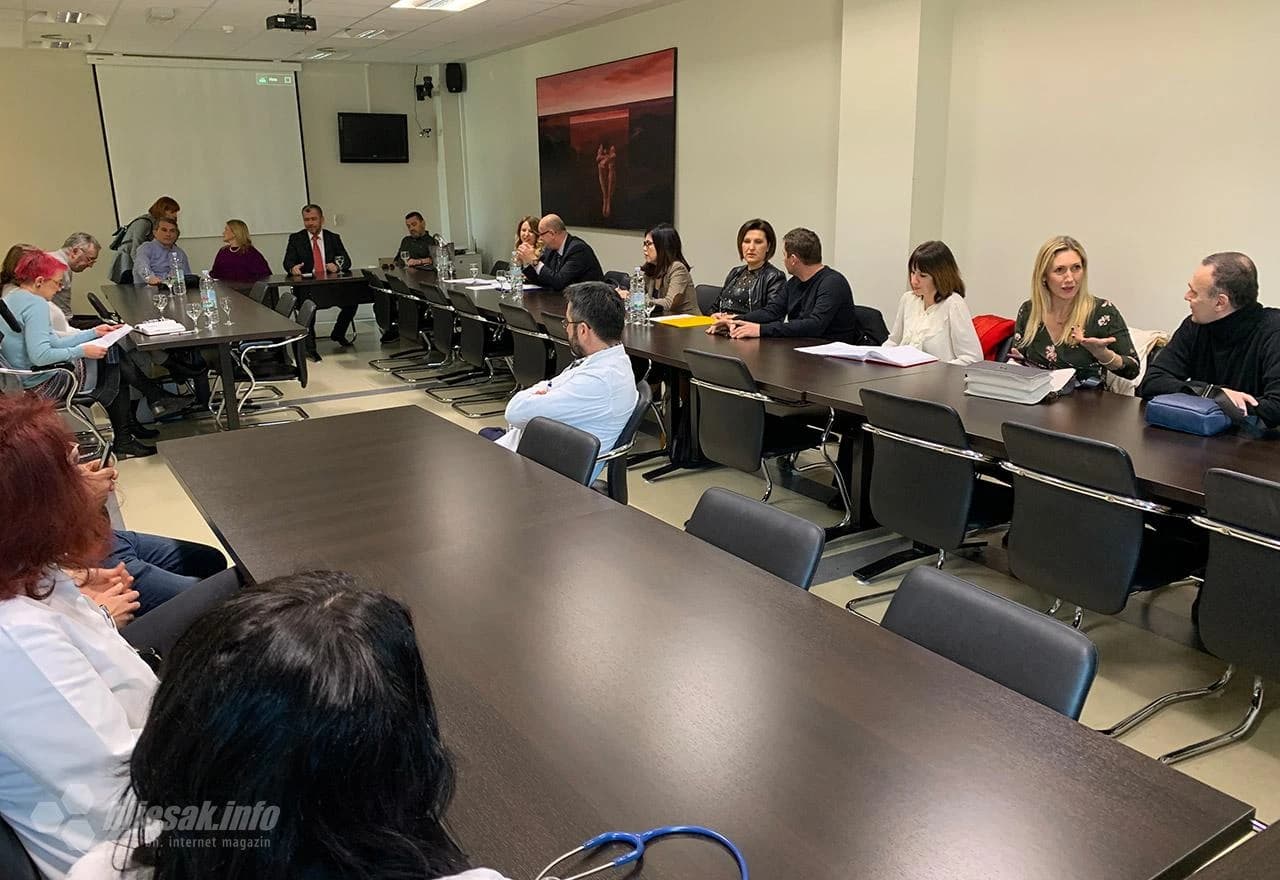 Okrugli stol o poboljšanju zdravstvene zaštite za bolesnike na dijalizi