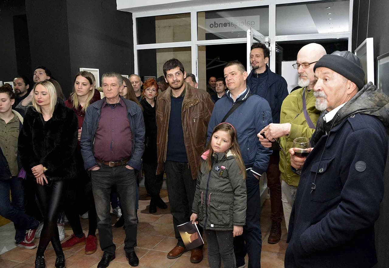 Otvorena izložba ''K'oLekcija'' kao veza umjetnika i grada