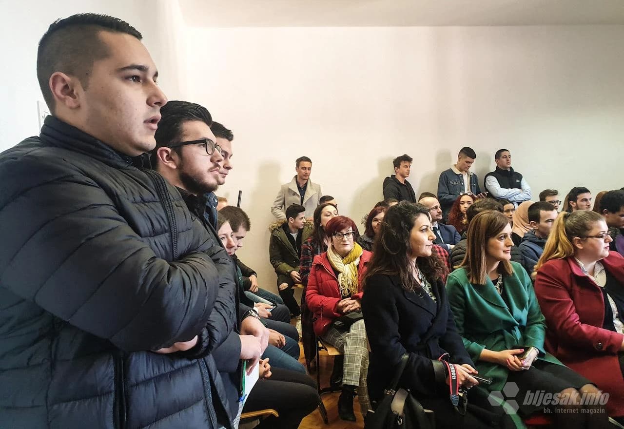 Debata na Univerzitetu Džemal Bijedić