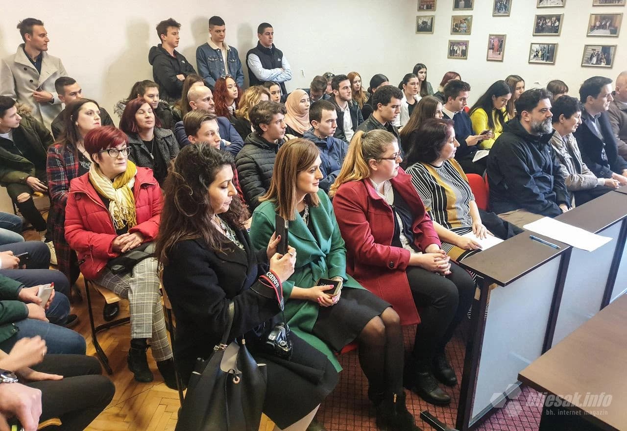 Debata na Univerzitetu Džemal Bijedić