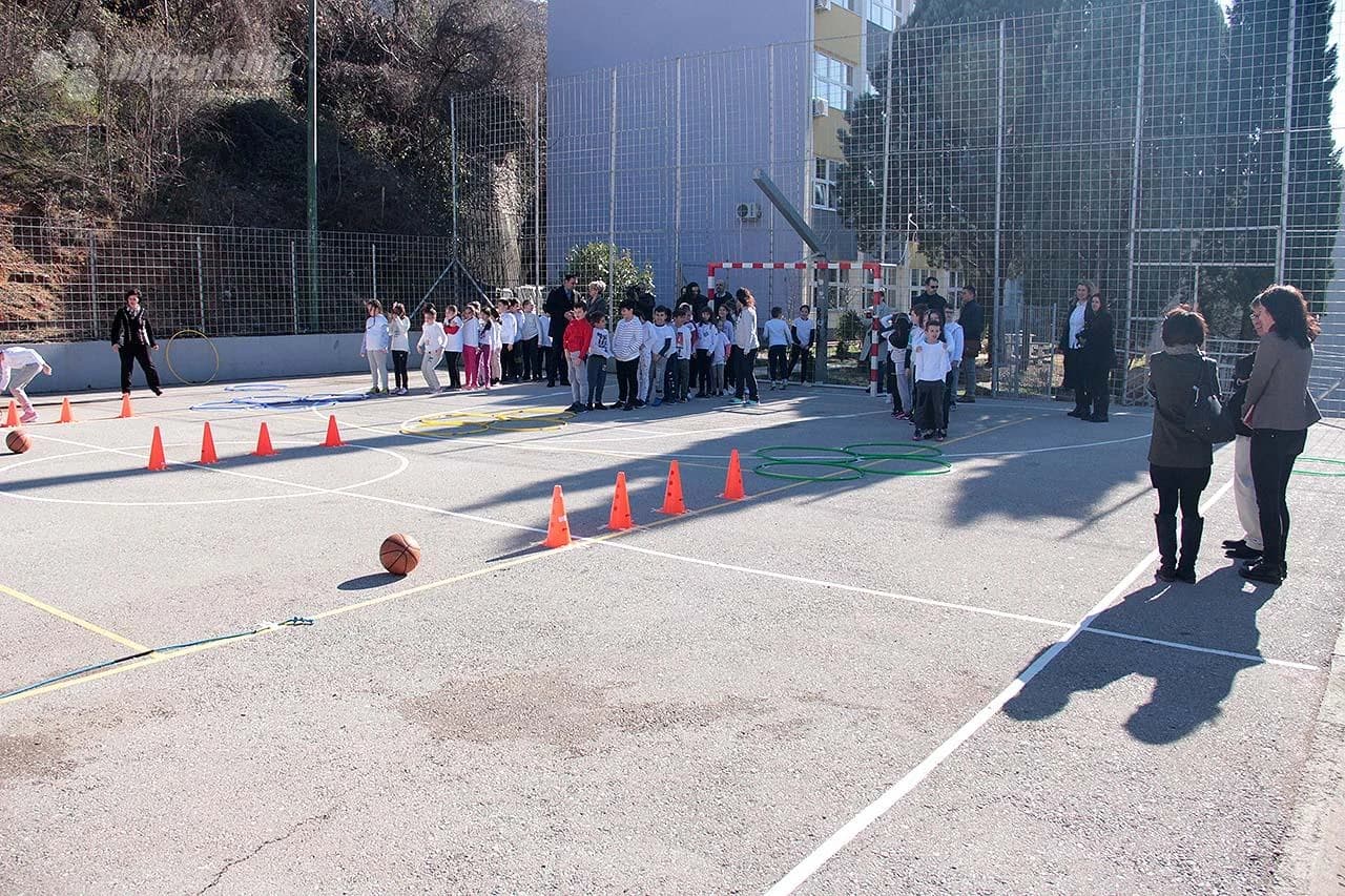 Uručenje donacije u IV osnovnoj školi