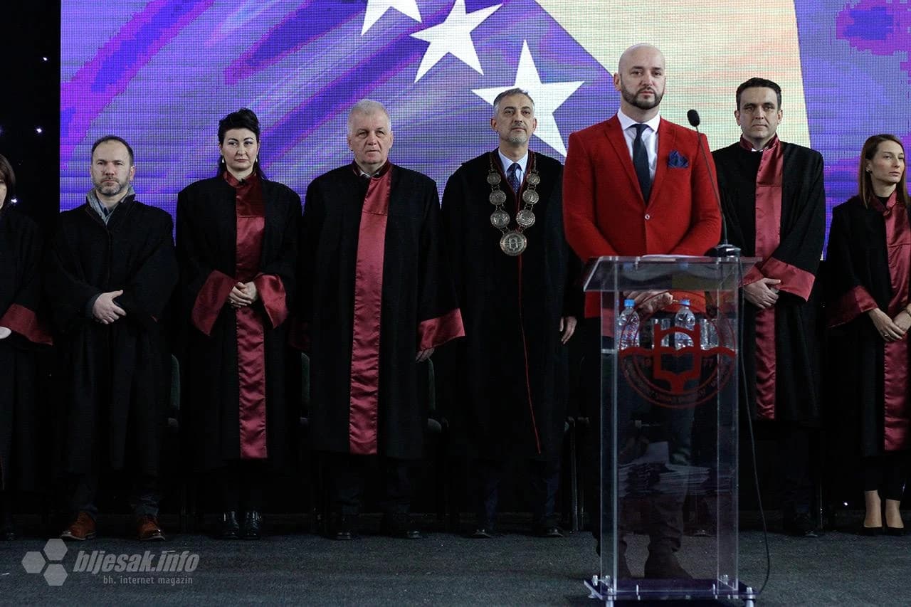Svečana dodjela diploma Univerziteta 'Džemal Bijedić' 