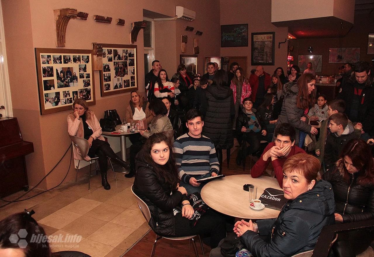 Detalj s večeri poezije