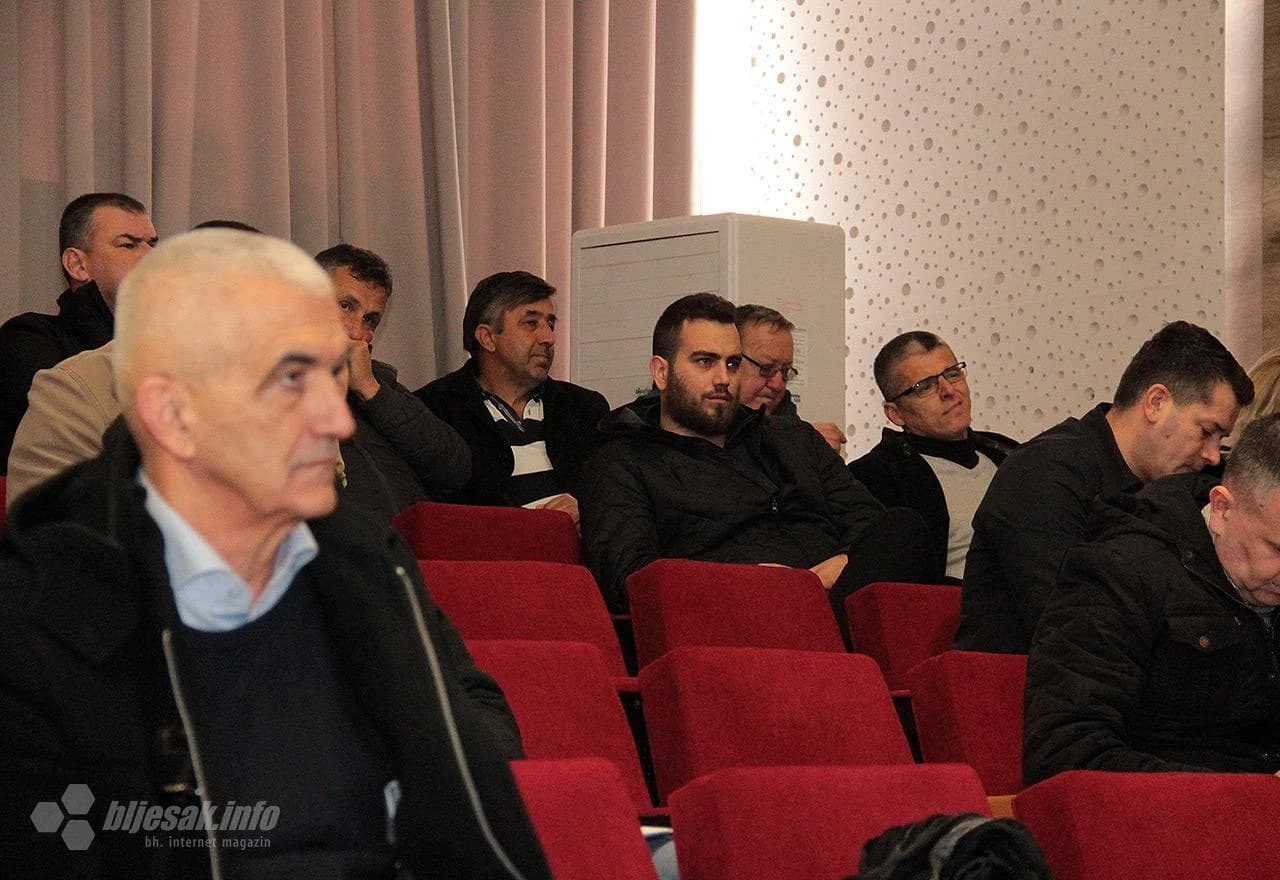 Detalj s održanog okruglog stola