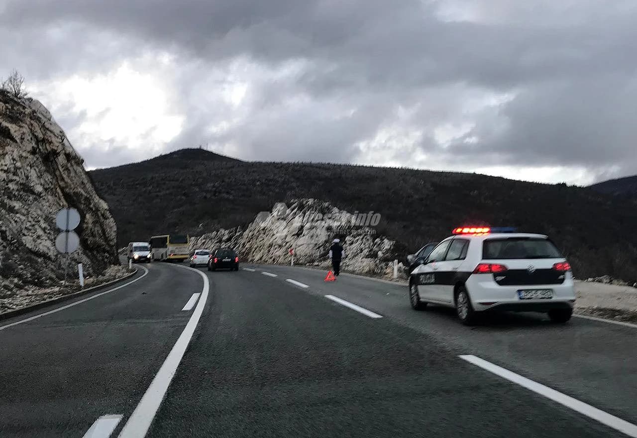 Policija je regulirala promet