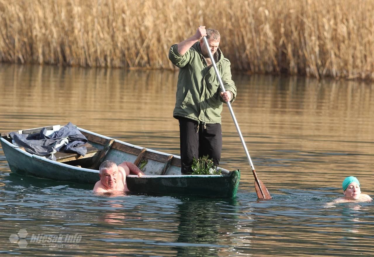 Plivanje za Časni krst u Čapljini