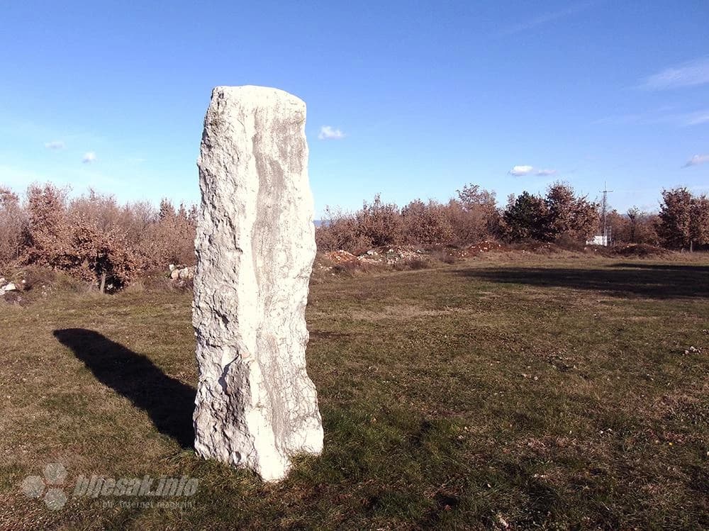Zašto li se ovaj osamio?! :-O