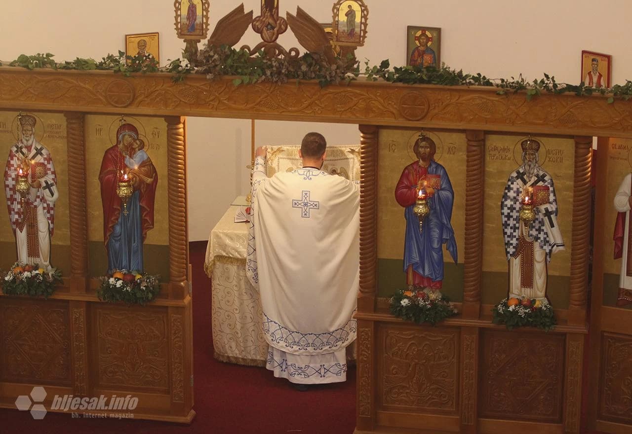 Čapljina: Pravoslavni vjernici polnoćkom dočekali Božić