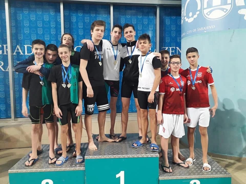 Mladi mostarski plivači osvojili 58 medalja
