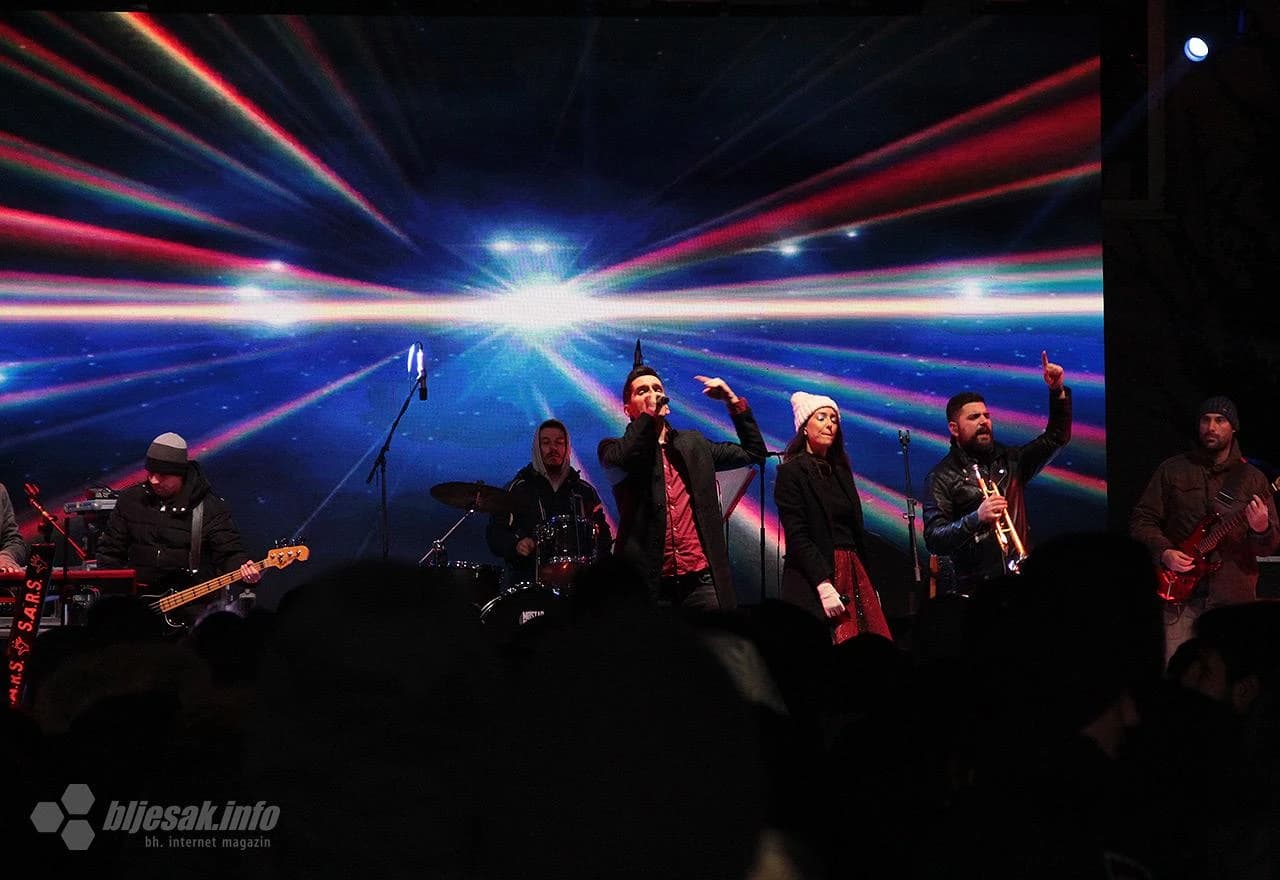 Nastup benda S.A.R.S.