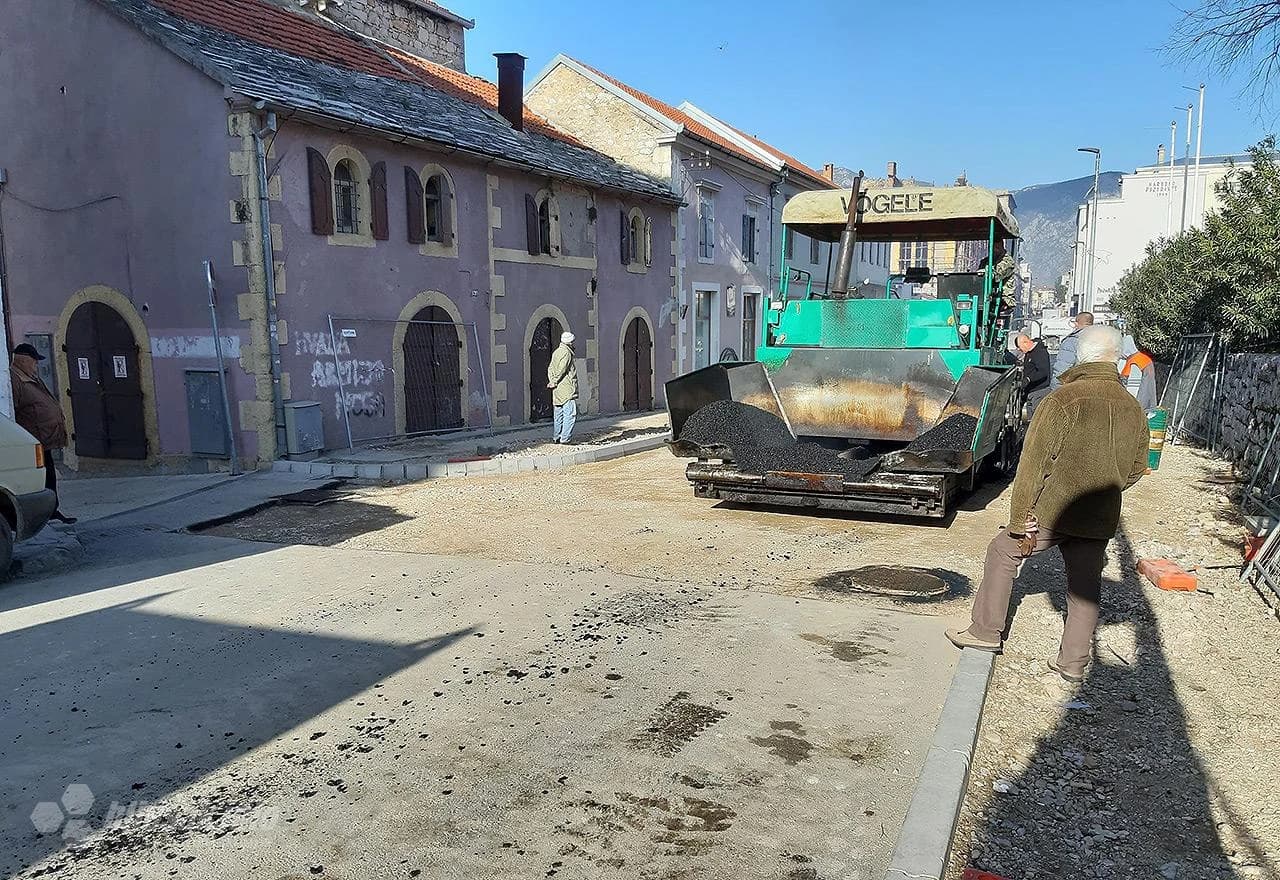 Asfaltiranje kod Šehitluka