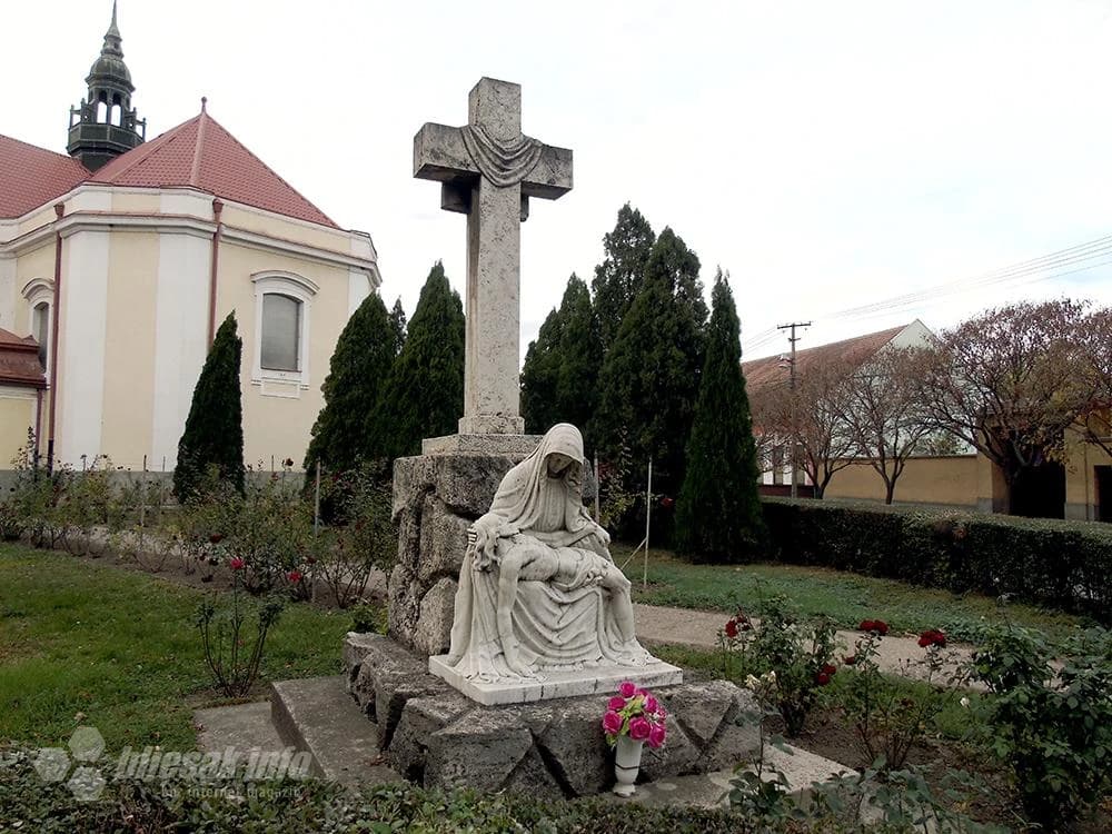 ...i druga tužna Gospa