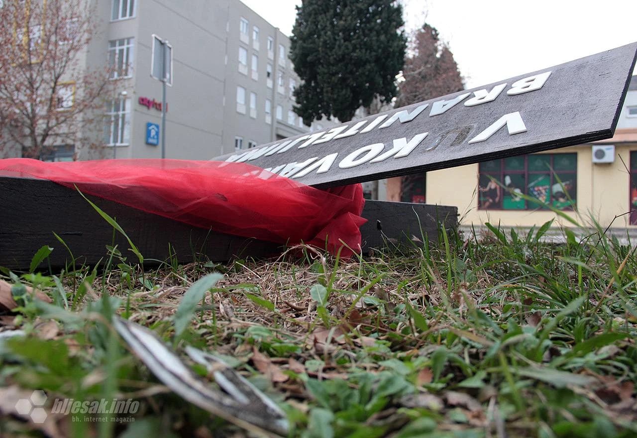 Srušen križ posvećen svim vukovarskim braniteljima