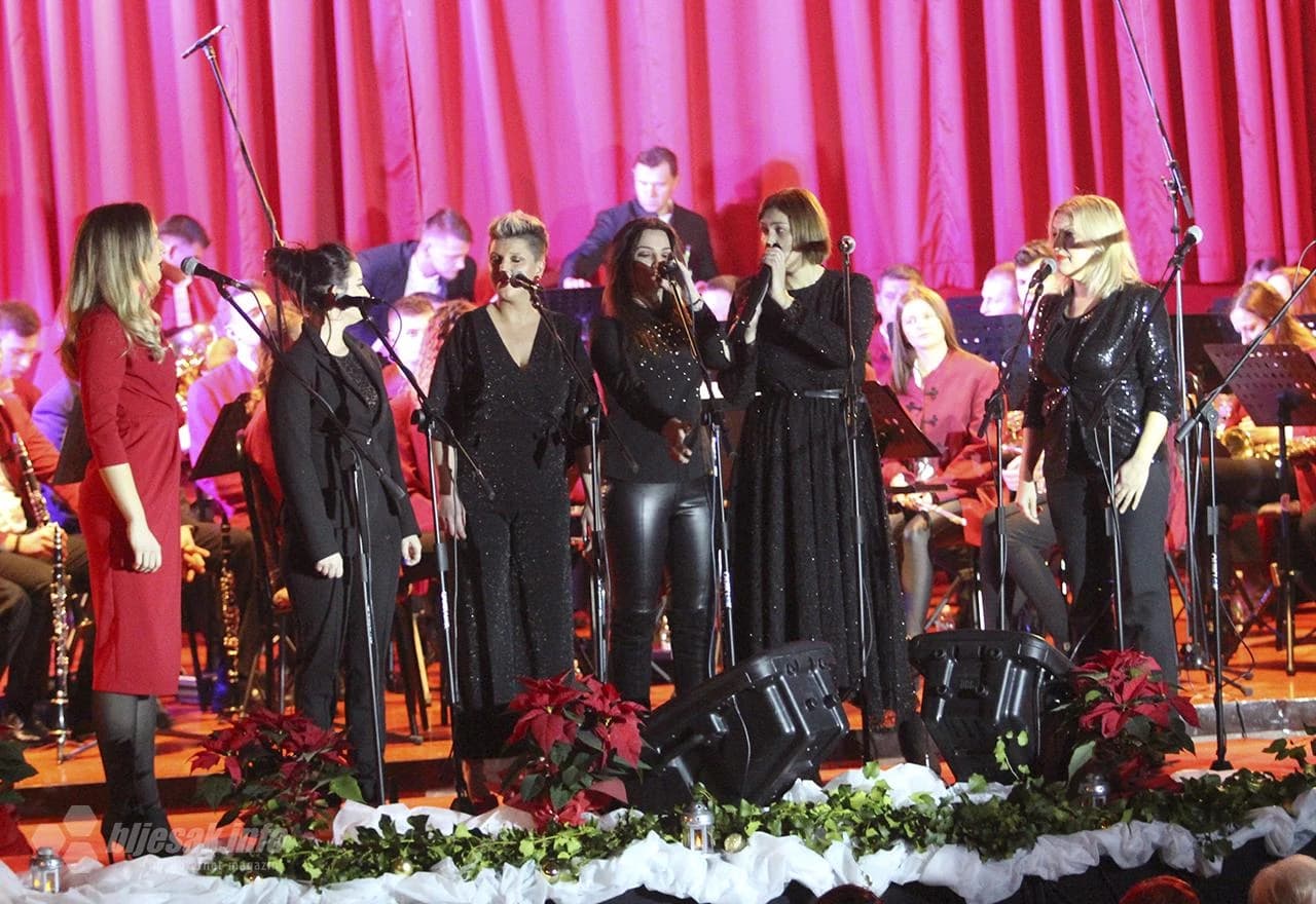 Tradicionalni Božićni koncert HKUD-a ''Seljačka sloga'' Trebižat u Čapljini