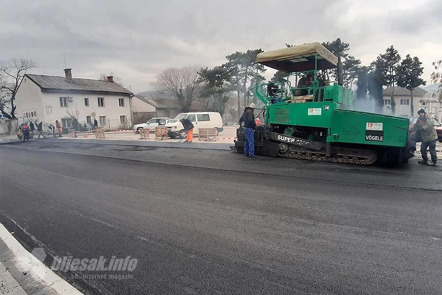 Postavljen drugi sloj asfalta u Titovoj ulici