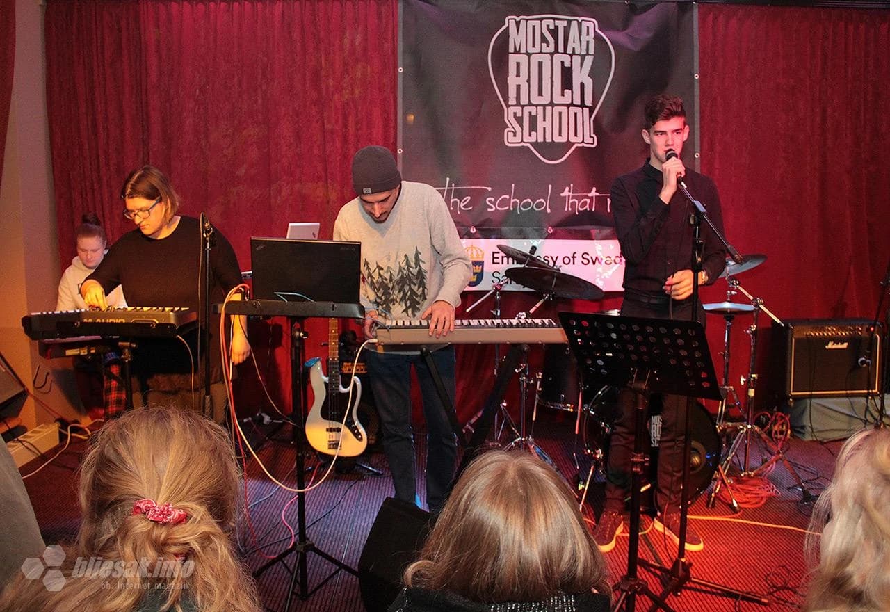 "Session bands" program