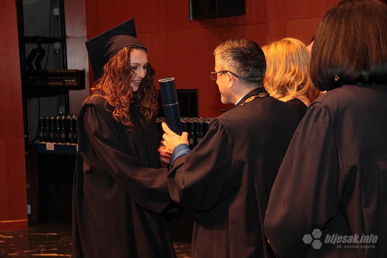 Uručene diplome studentima Filozofskog fakulteta