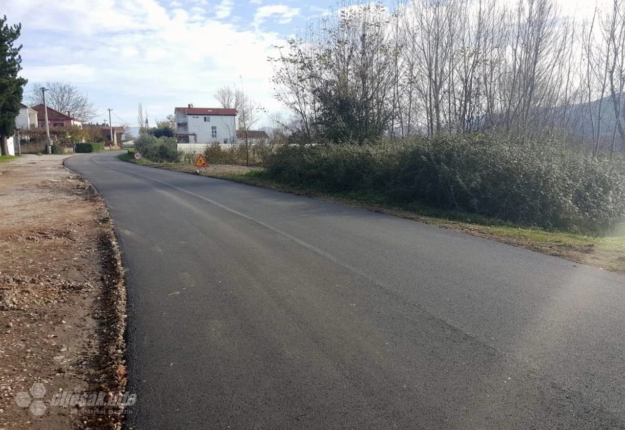 Cesta u blizini stadiona GOŠK-a