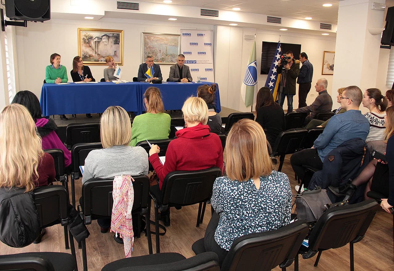 Sa skupa Borba protiv diskriminacije u praksi"