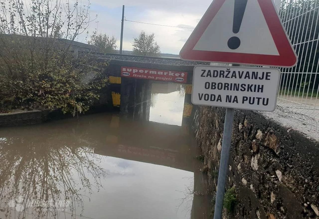 Kiša stvorila probleme u prometovanju u Mostaru