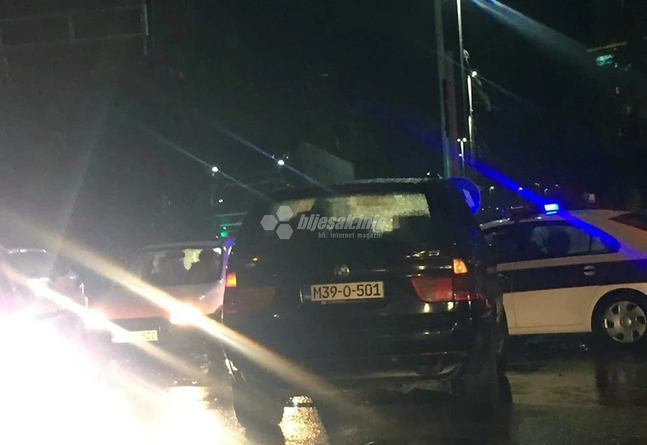 Sudar Forda Fieste i BMW-a X5