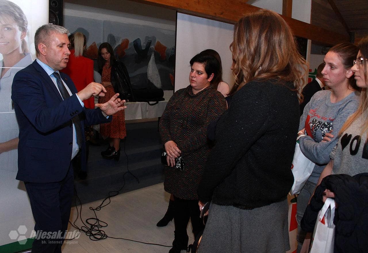 Prezentacija njemačke tvrtke Lohmann & Rauscher