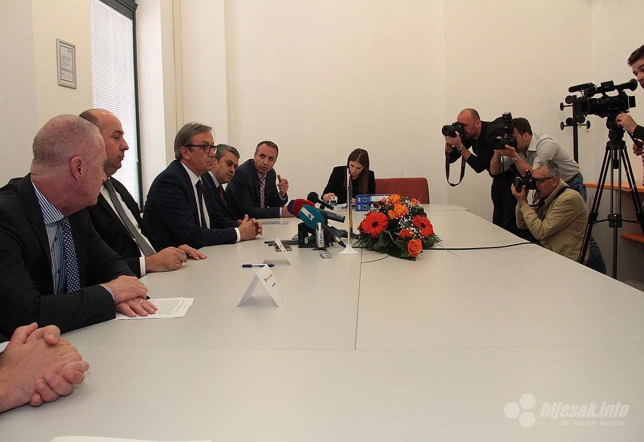 Potpisivanje ugovora