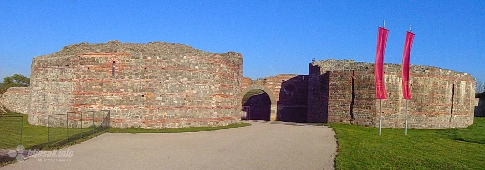 Zapadni ulaz u palaču Felix Romuliana