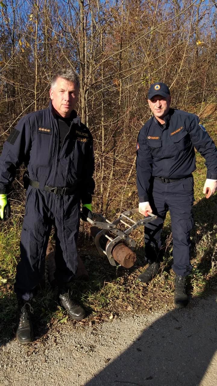 Pripadnici češke policije i FUCZ proširuju suradnju na uklanjanju i uništavanju eksplozivnih sredstava i na kopnu