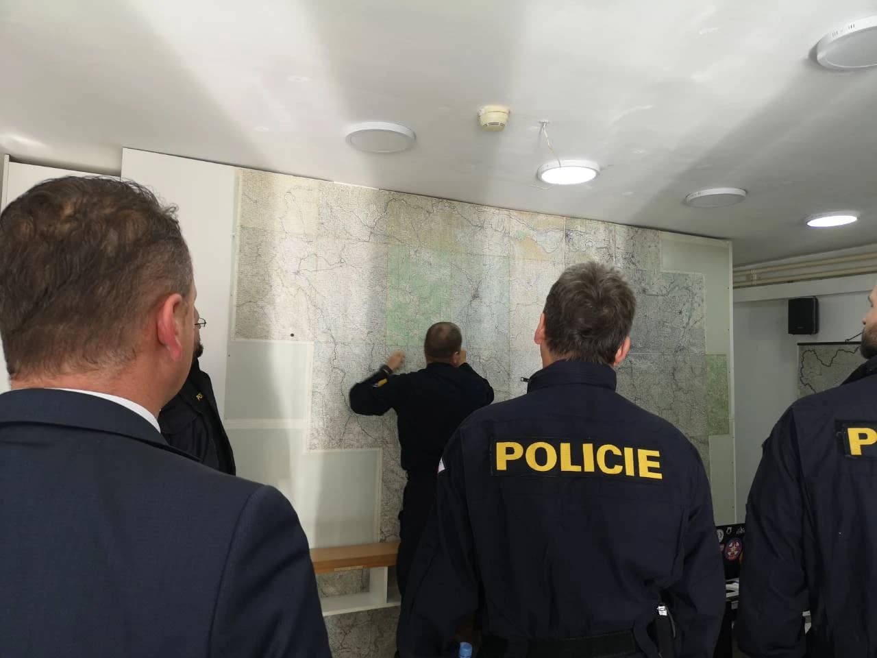 Pripadnici češke policije i FUCZ proširuju suradnju na uklanjanju i uništavanju eksplozivnih sredstava i na kopnu