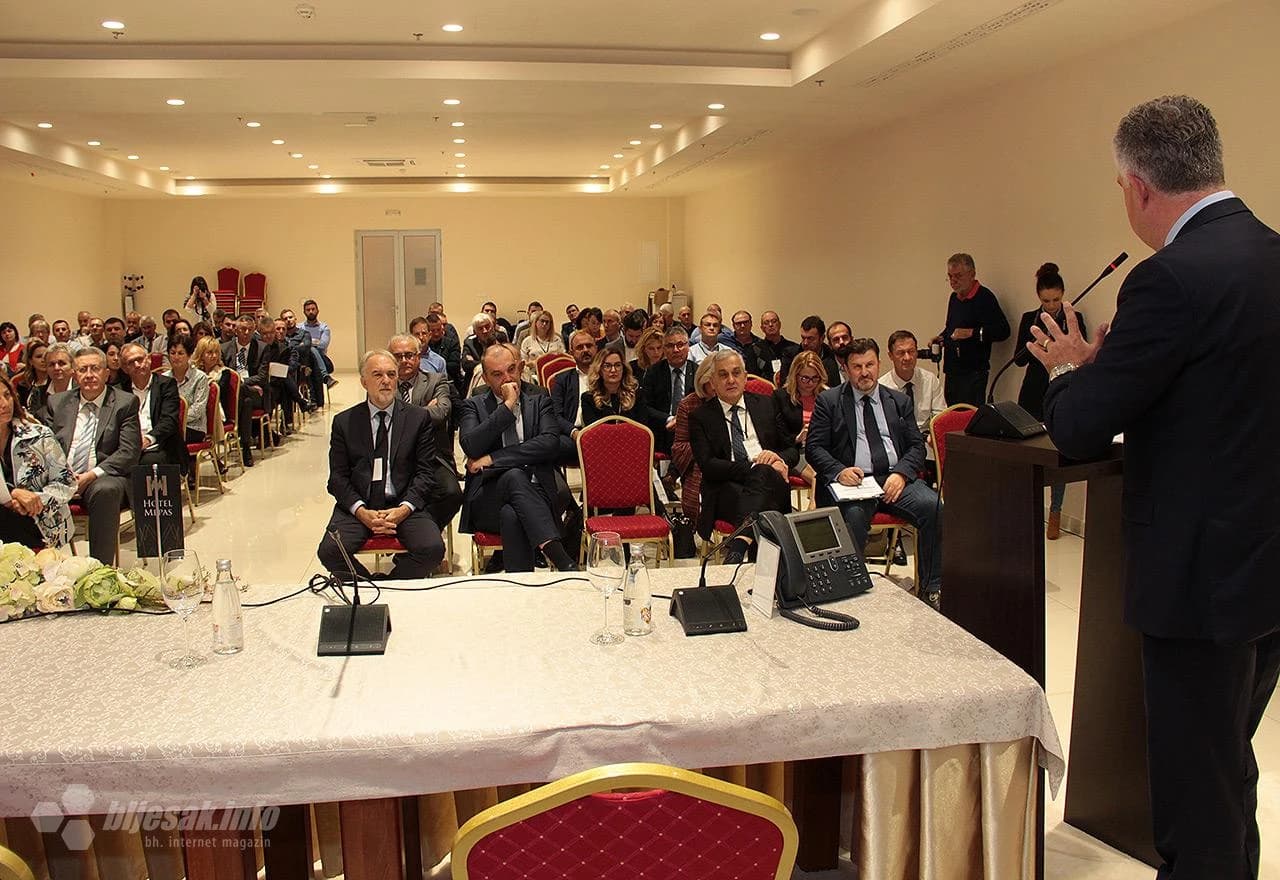 Obraćanje županijskog premijera