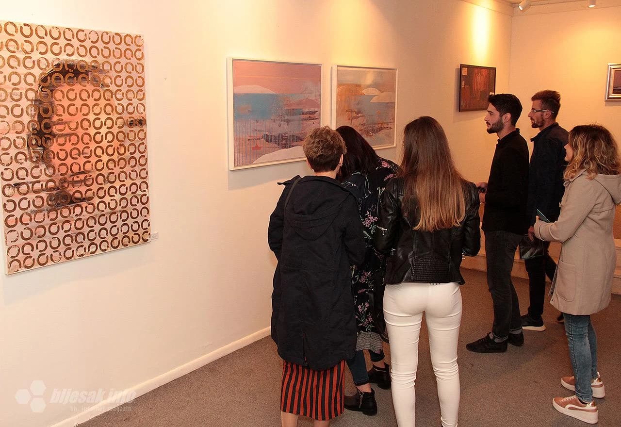 Detalj s otvaranja izložbe Jesenji likovni salon