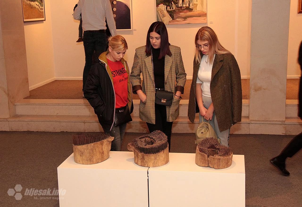 Detalj s otvaranja izložbe Jesenji likovni salon