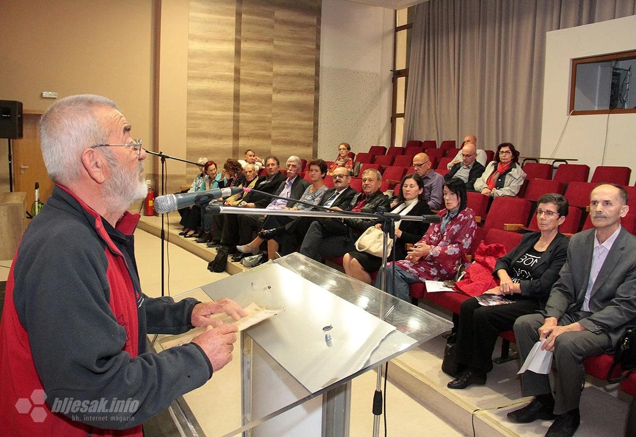 Detalj sa sveknjiževne večeri