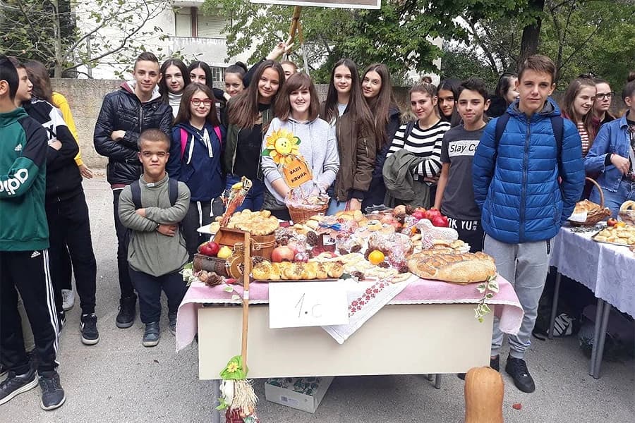 Dani kruha u Srednjoj medicinskoj školi Sestara milosrdnica u Mostaru