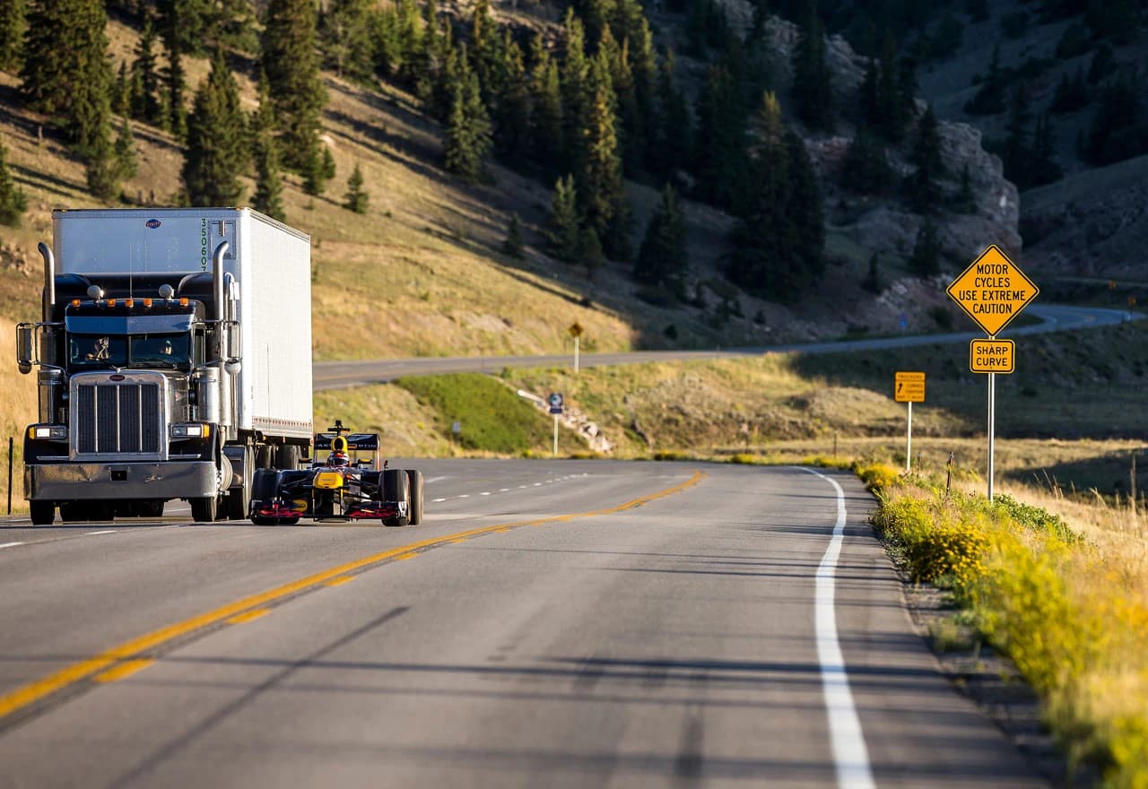 Putovanje kroz SAD u F1 bolidu