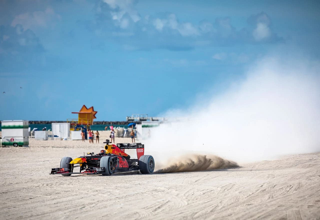 Putovanje kroz SAD u F1 bolidu