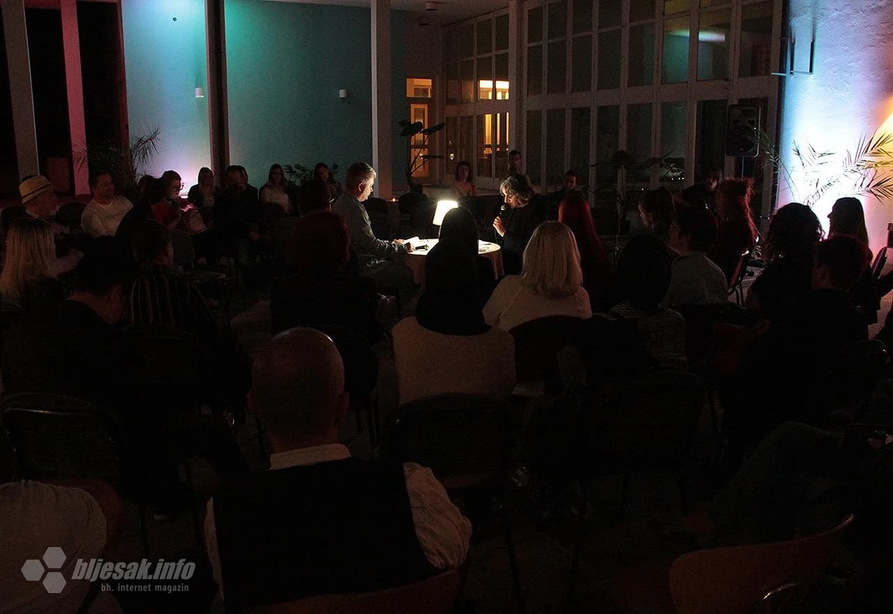 Poetska večer u MC Pavarotti