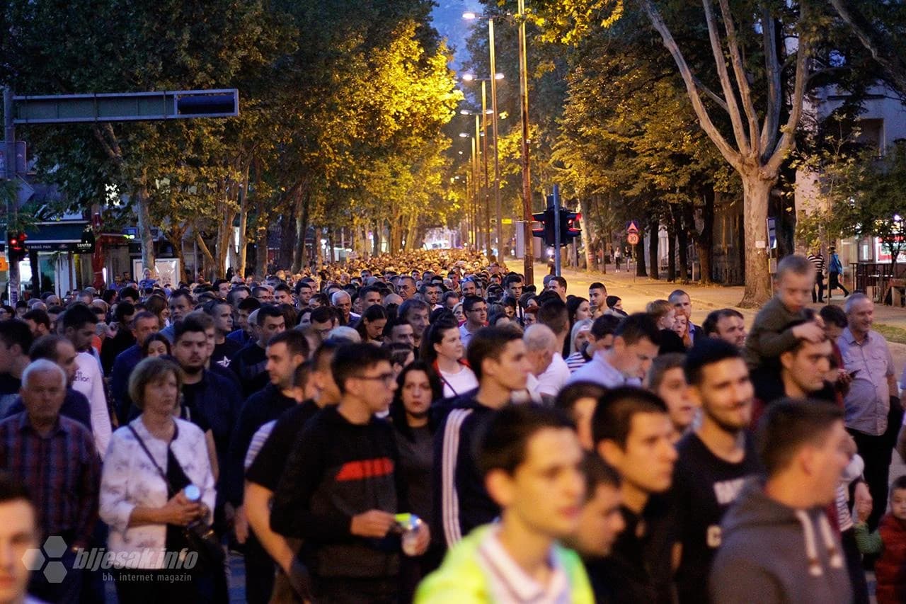 U Mostaru je održan prosvjed protiv izbora Željka Komšića za hrvatskog člana Predsjedništva BiH