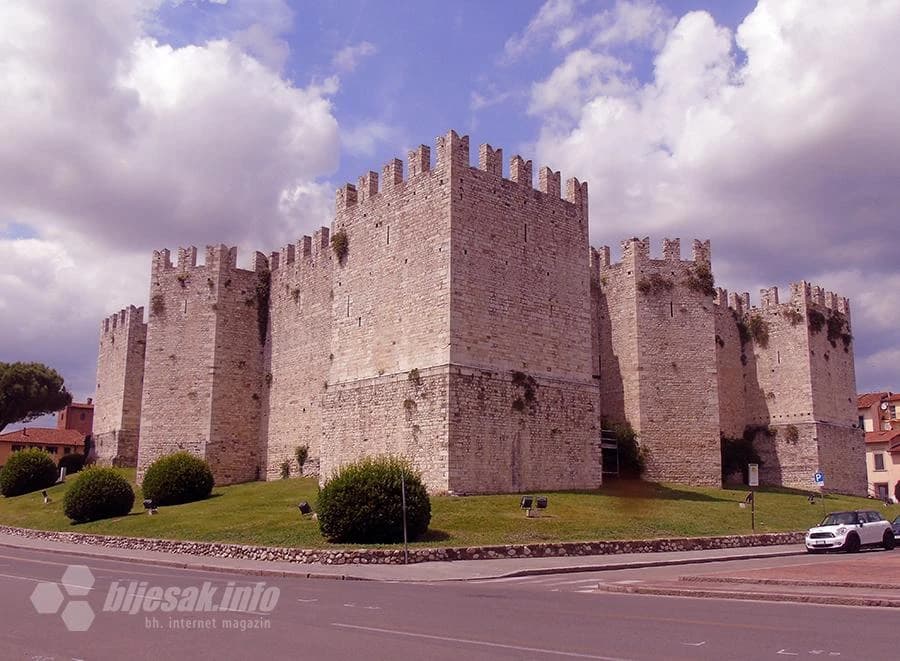 Carski dvorac iz 13. stoljeća