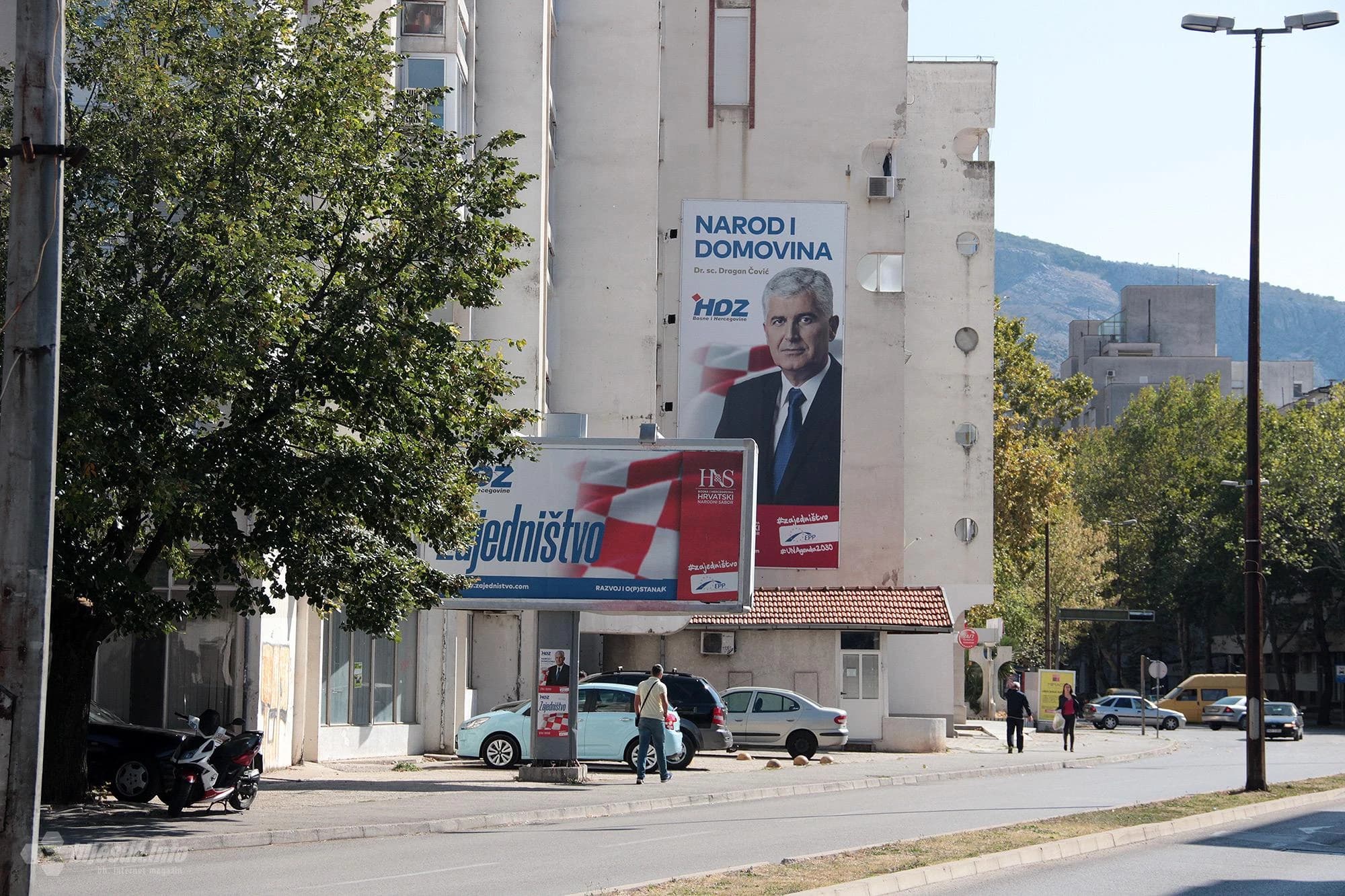 Predizborni plakati u Mostaru