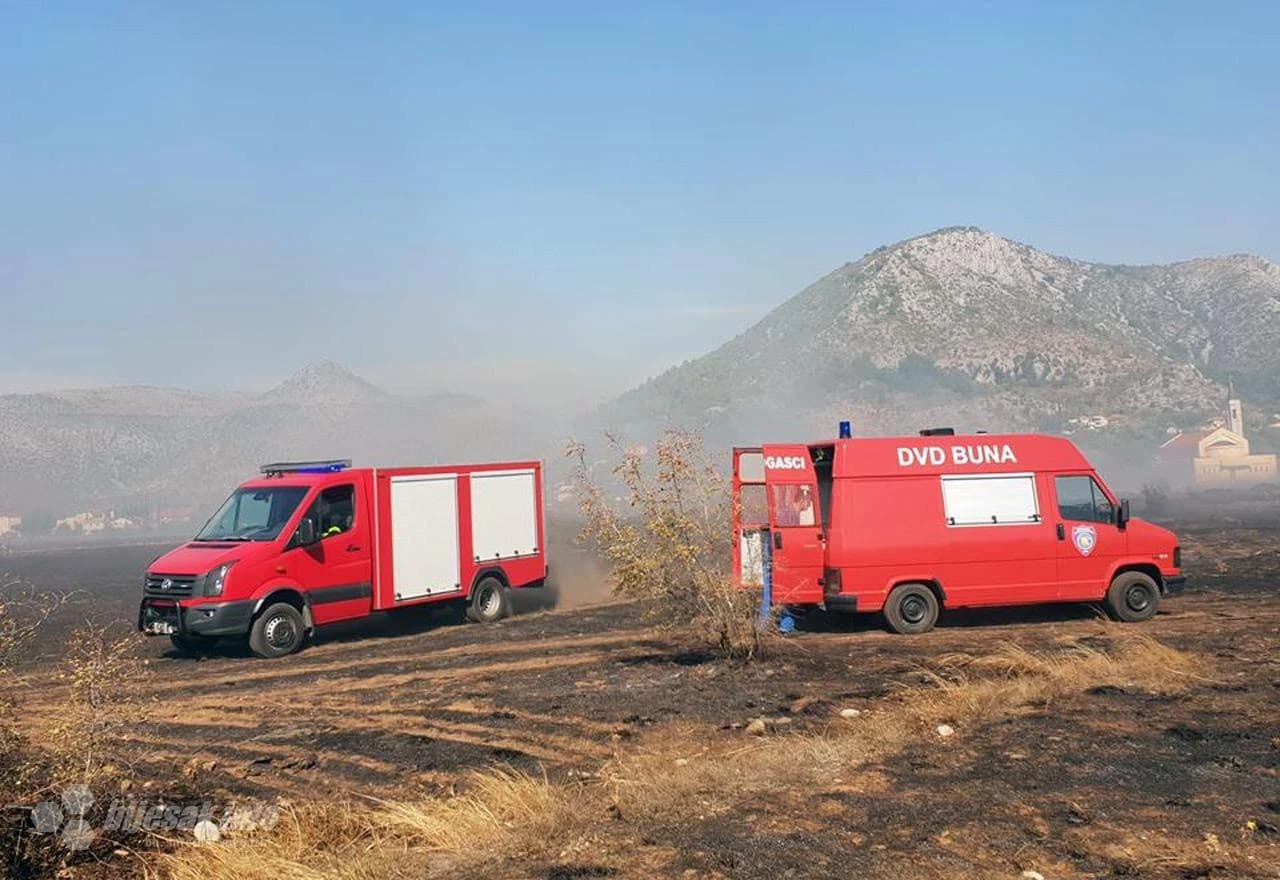 Intervencija vatrogasaca u naselju Rodoč