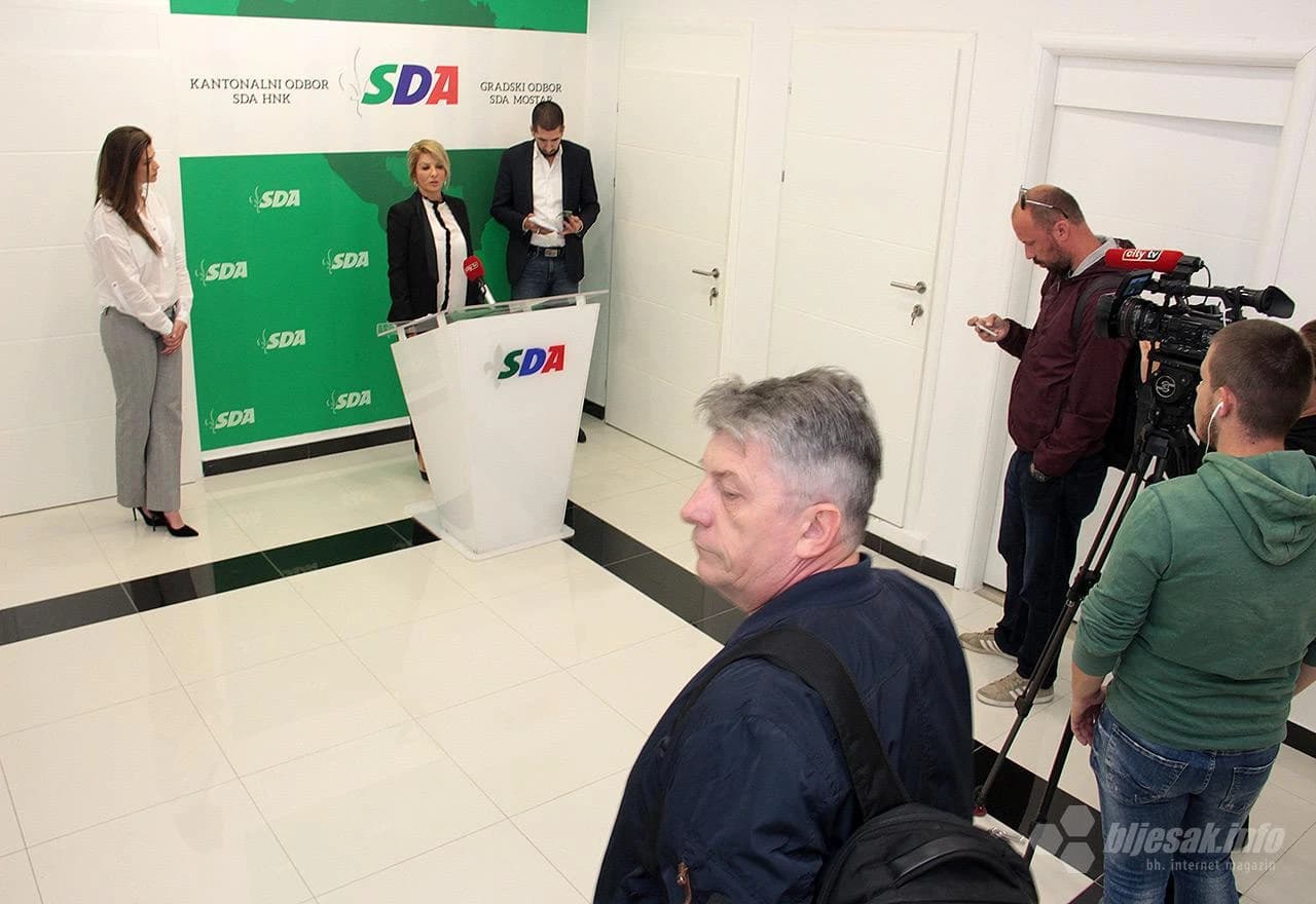 SDA-ovi kandidati pred medijima