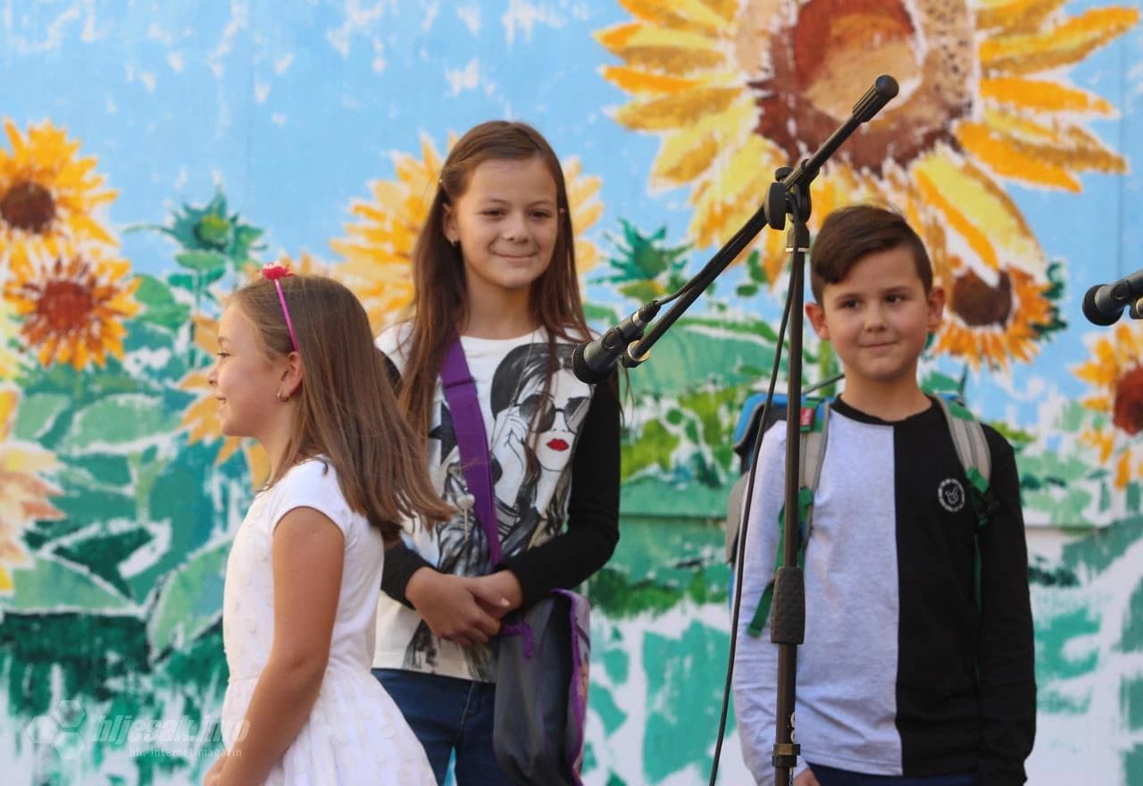Program u dvorištu povodom Dana škole