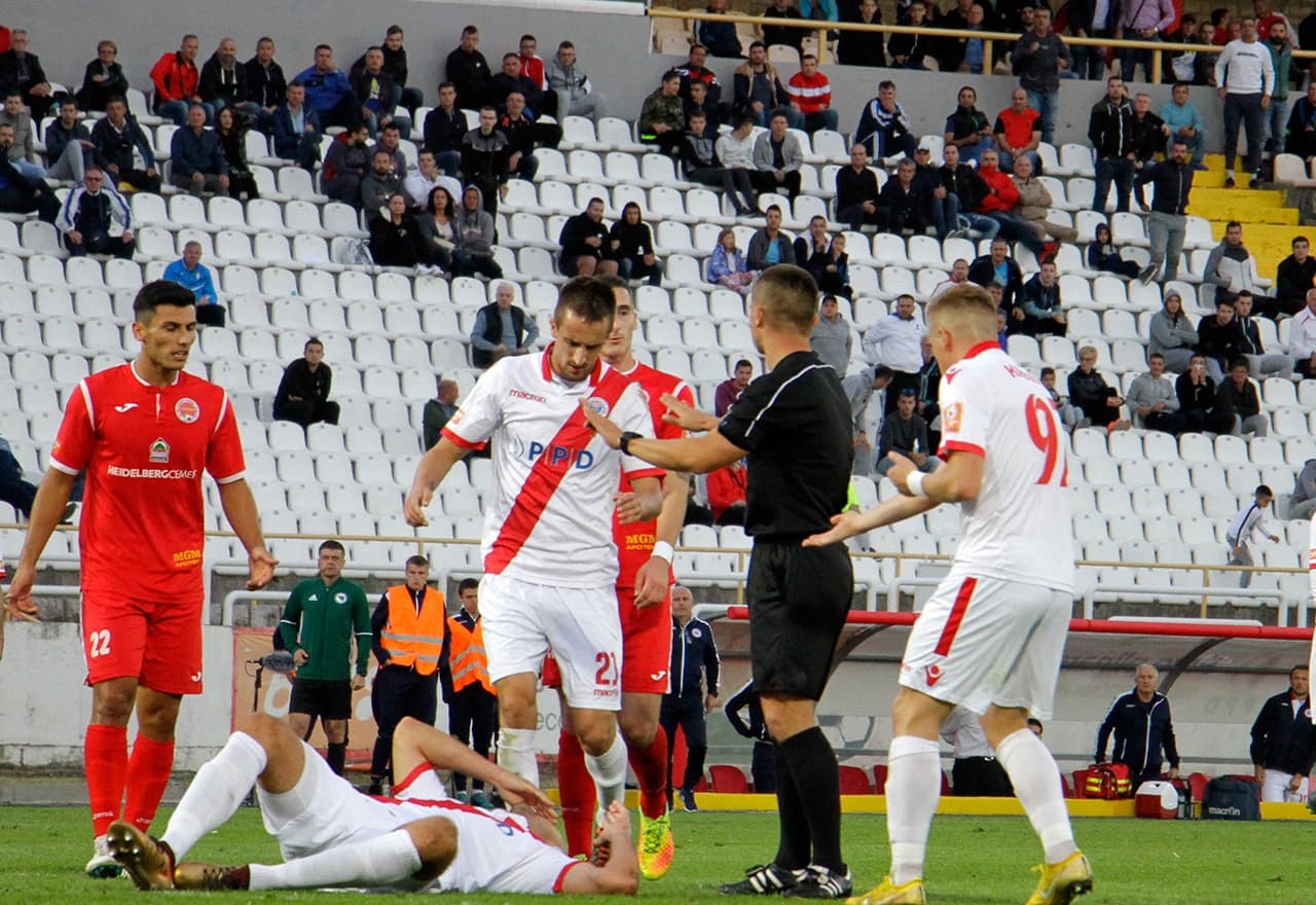 Tri tjedna van terena za Veselinovića