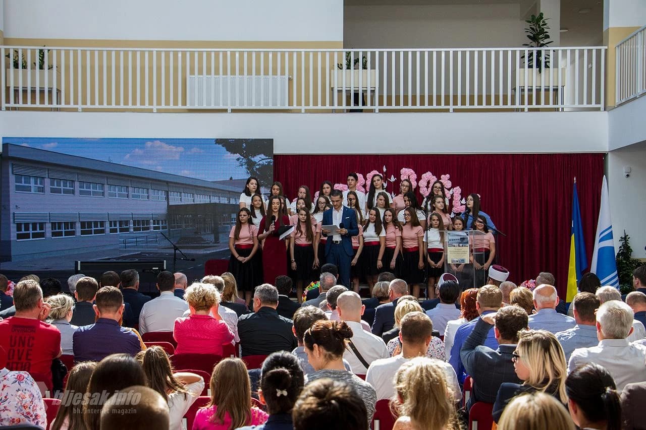 Svečano otvaranje škole u Gnojnicama 