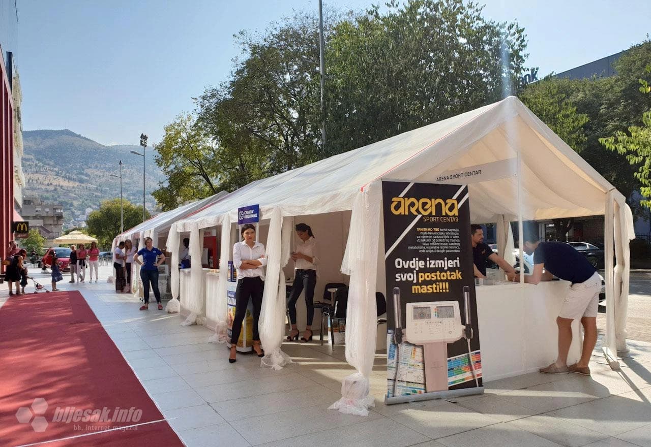 Prvoga dana gošće sajma su, također, Ivana Banfić i Maja Volk