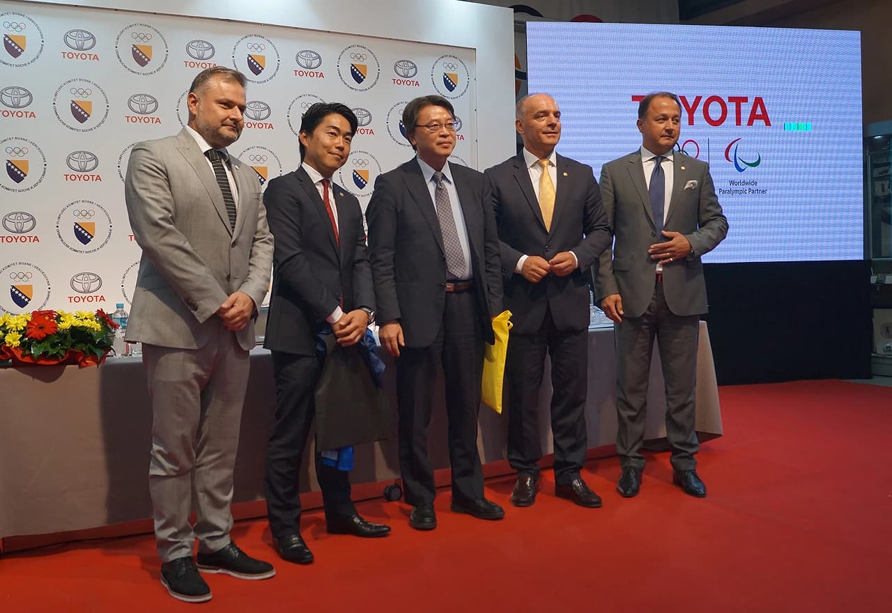 Veleposlanik Japana u BiH Hideyuki Sakamoto s predstavnicima Toyote i OO BiH